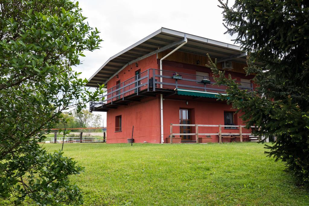 Agriturismo Jesson Rosamund كانتو المظهر الخارجي الصورة